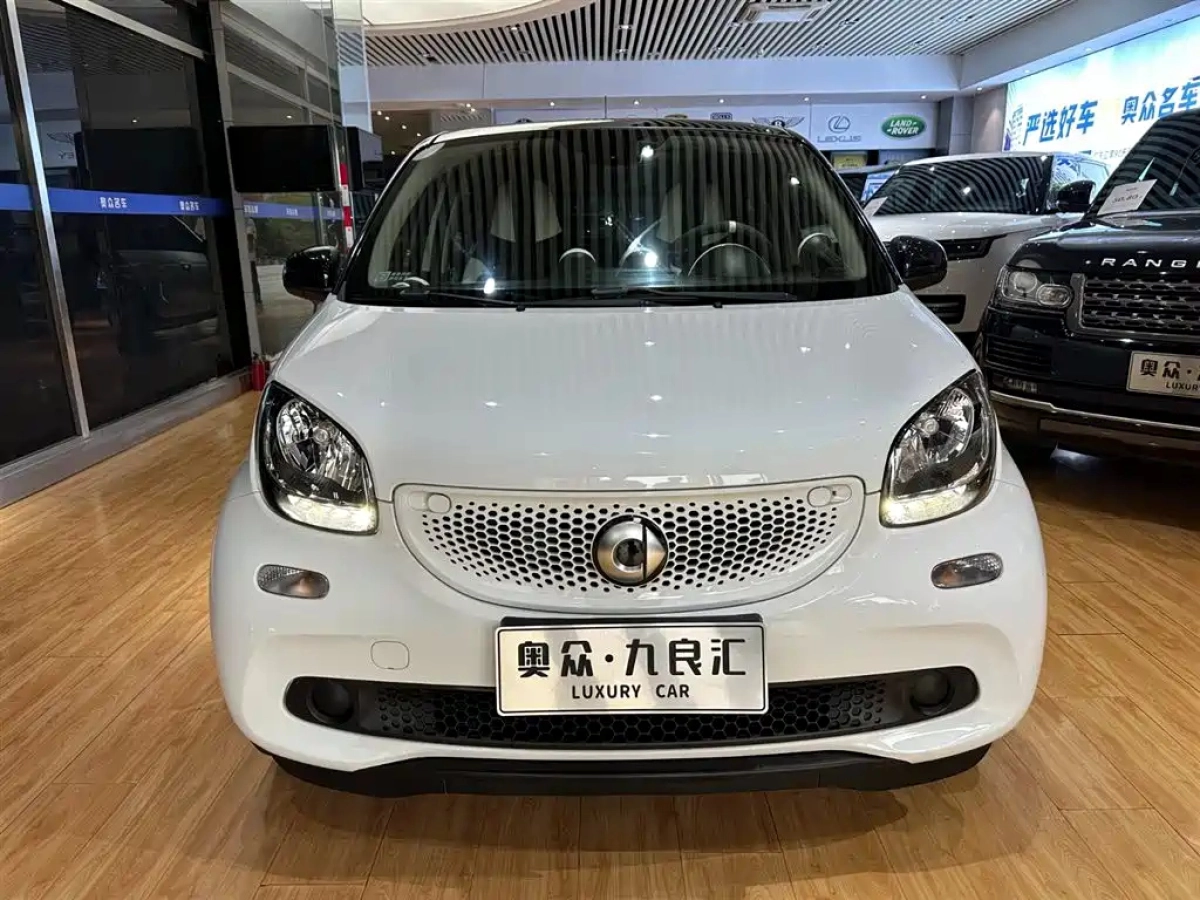 SMART FORFOUR