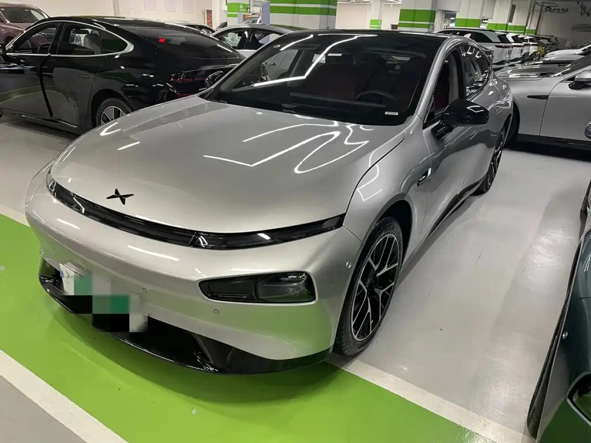 XPENG MOTORS P7  2023