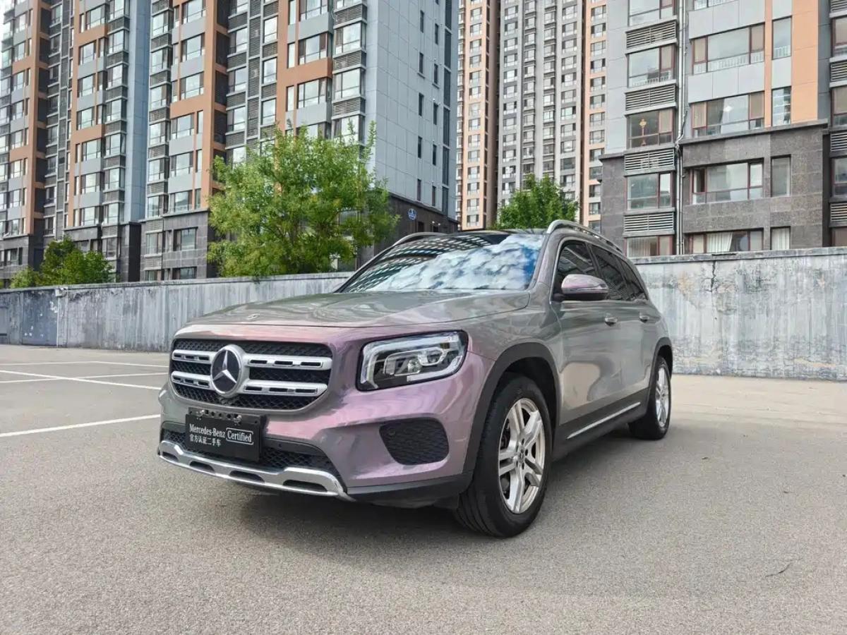 MERCEDES BENZ GLB