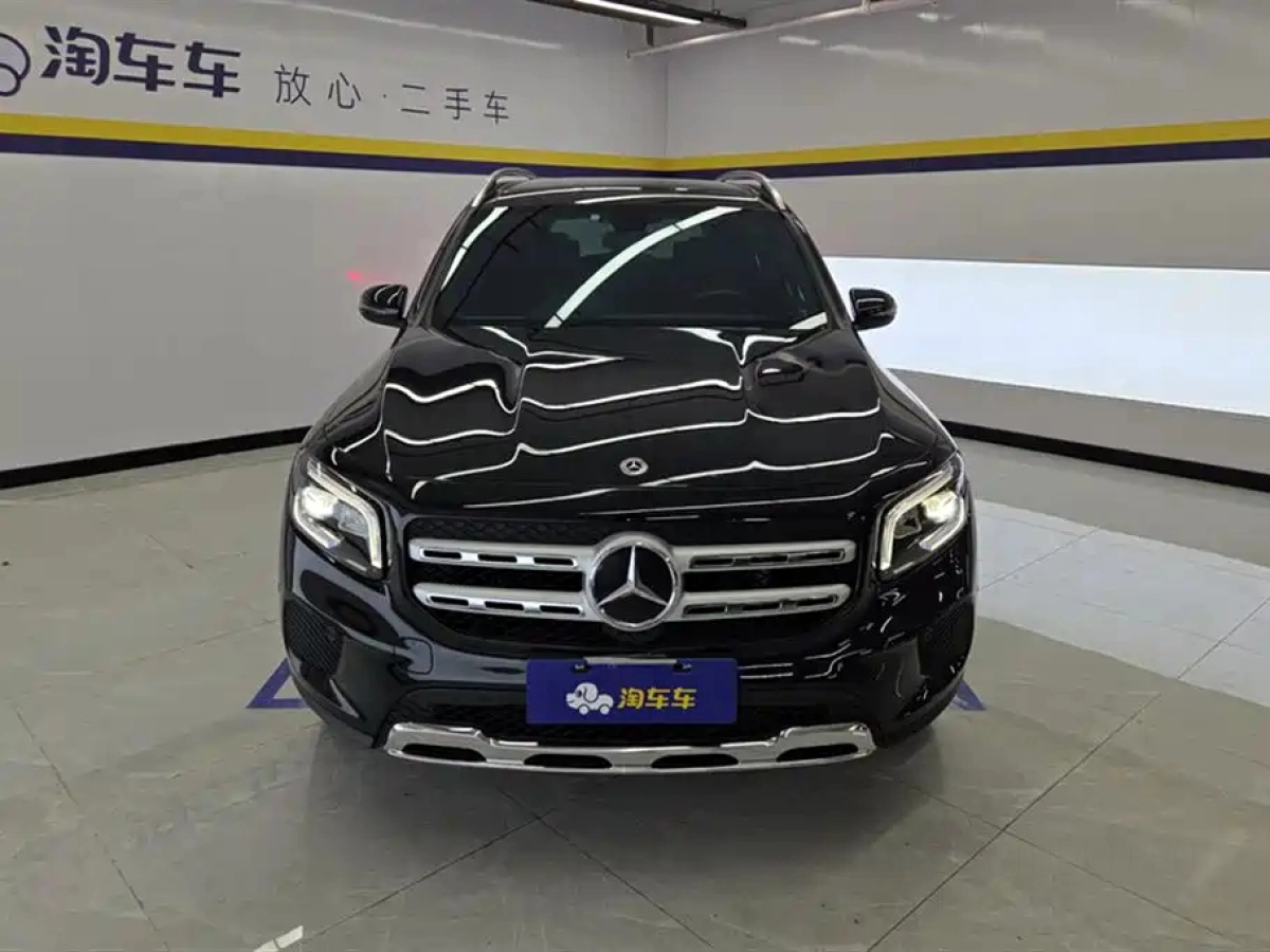 MERCEDES BENZ GLB