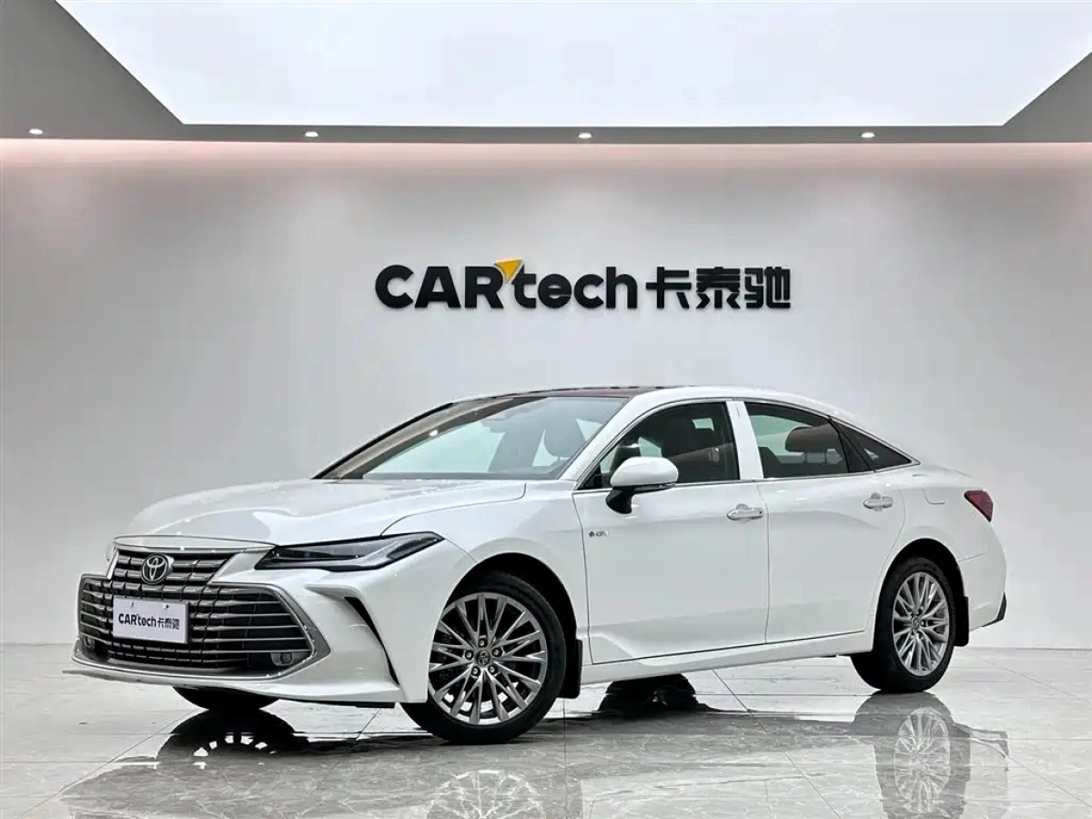 TOYOTA AVALON  2025