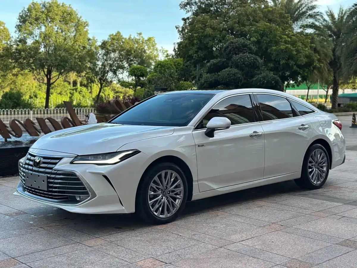 TOYOTA AVALON  2024