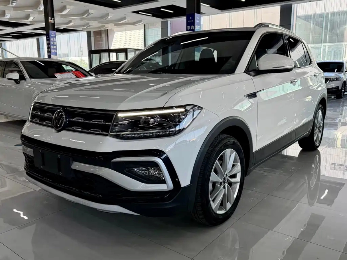 VOLKSWAGEN T-CROSS