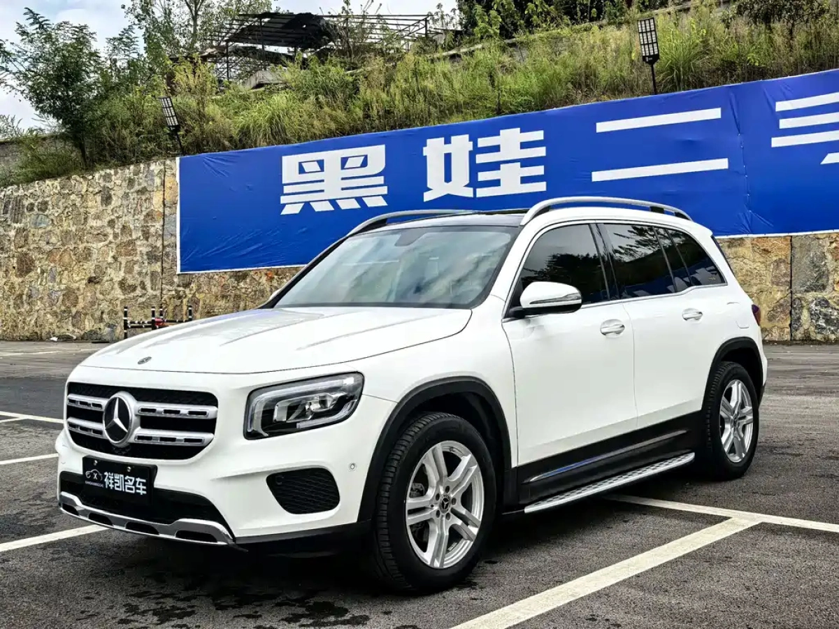 MERCEDES BENZ GLB