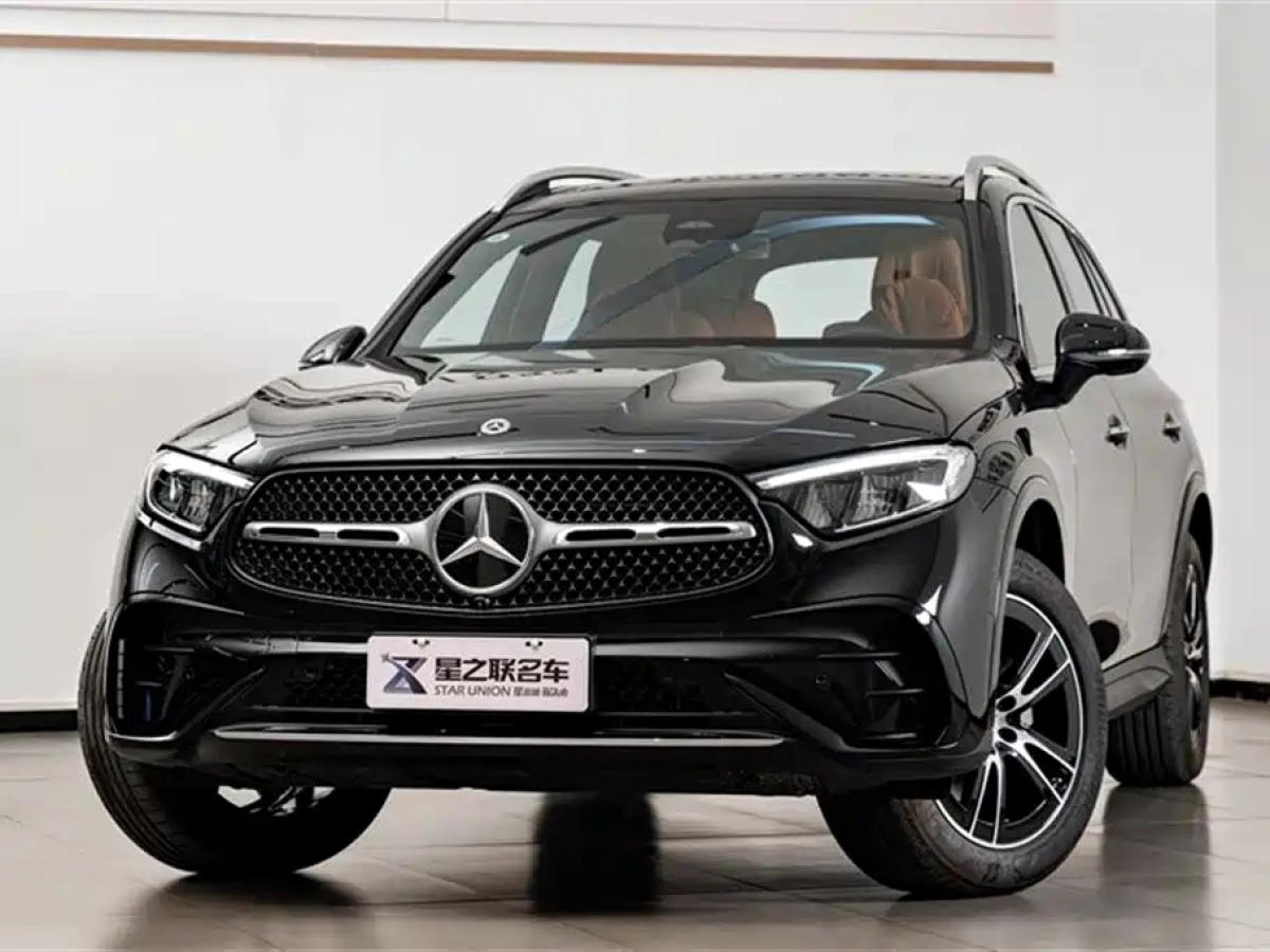 MERCEDES BENZ GLC