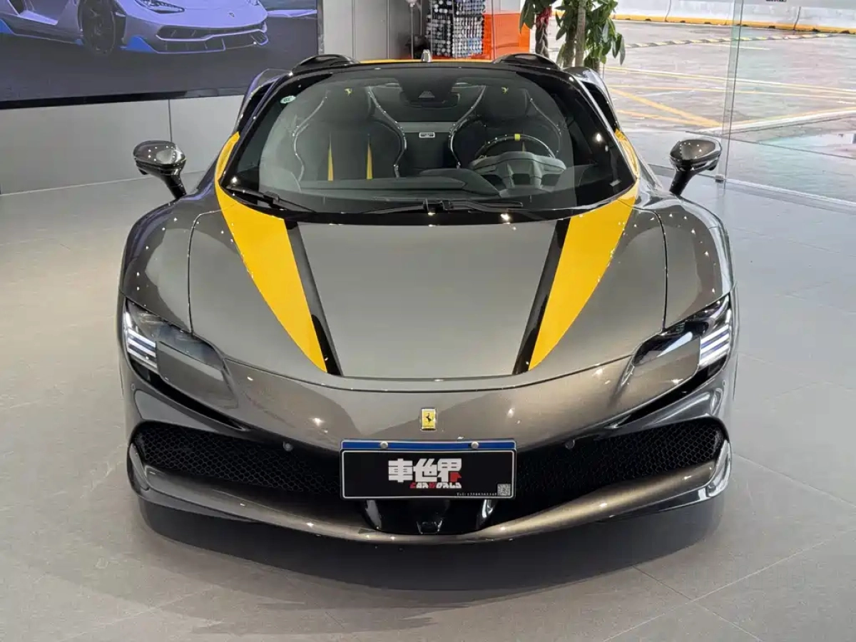 FERRARI SF90  2022