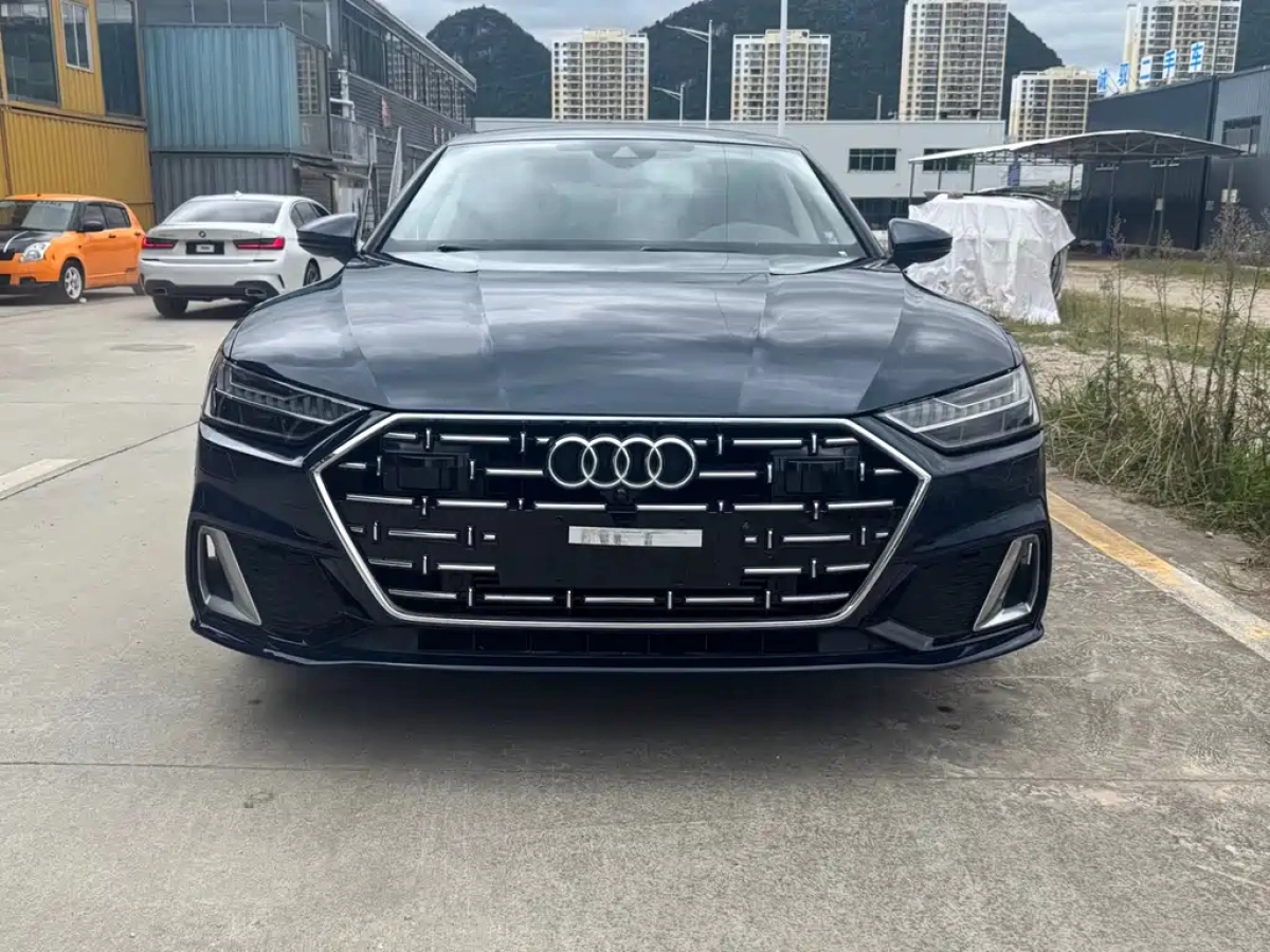 AUDI A7L