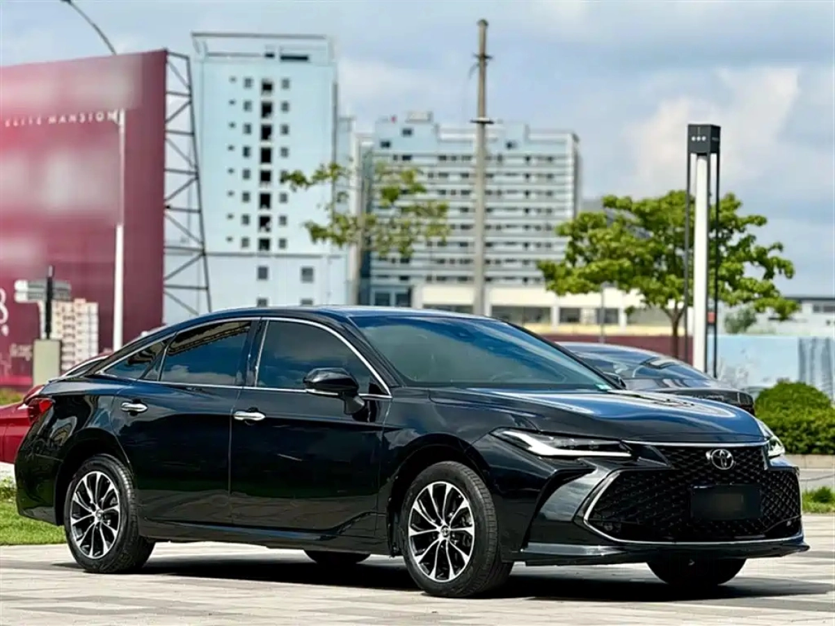 TOYOTA AVALON  2023