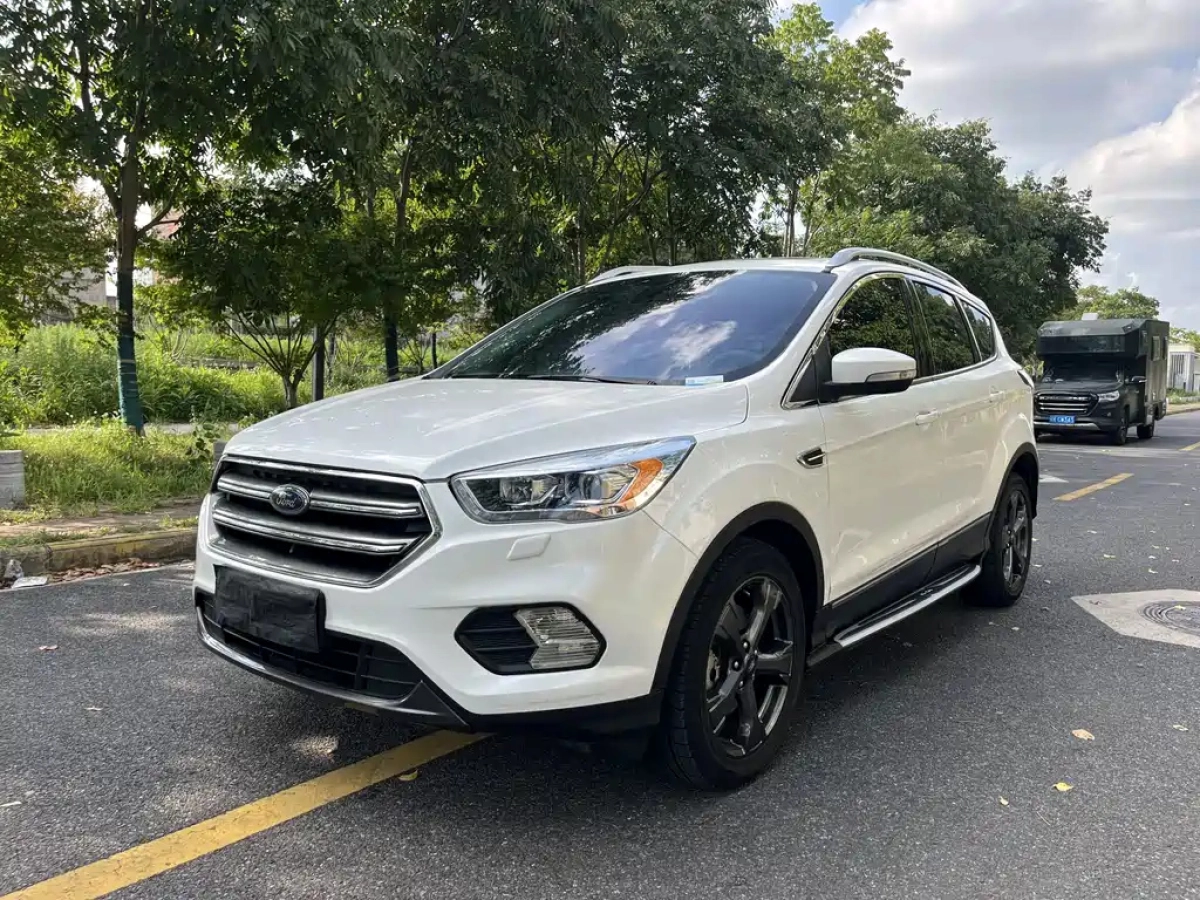 FORD ESCAPE  2020