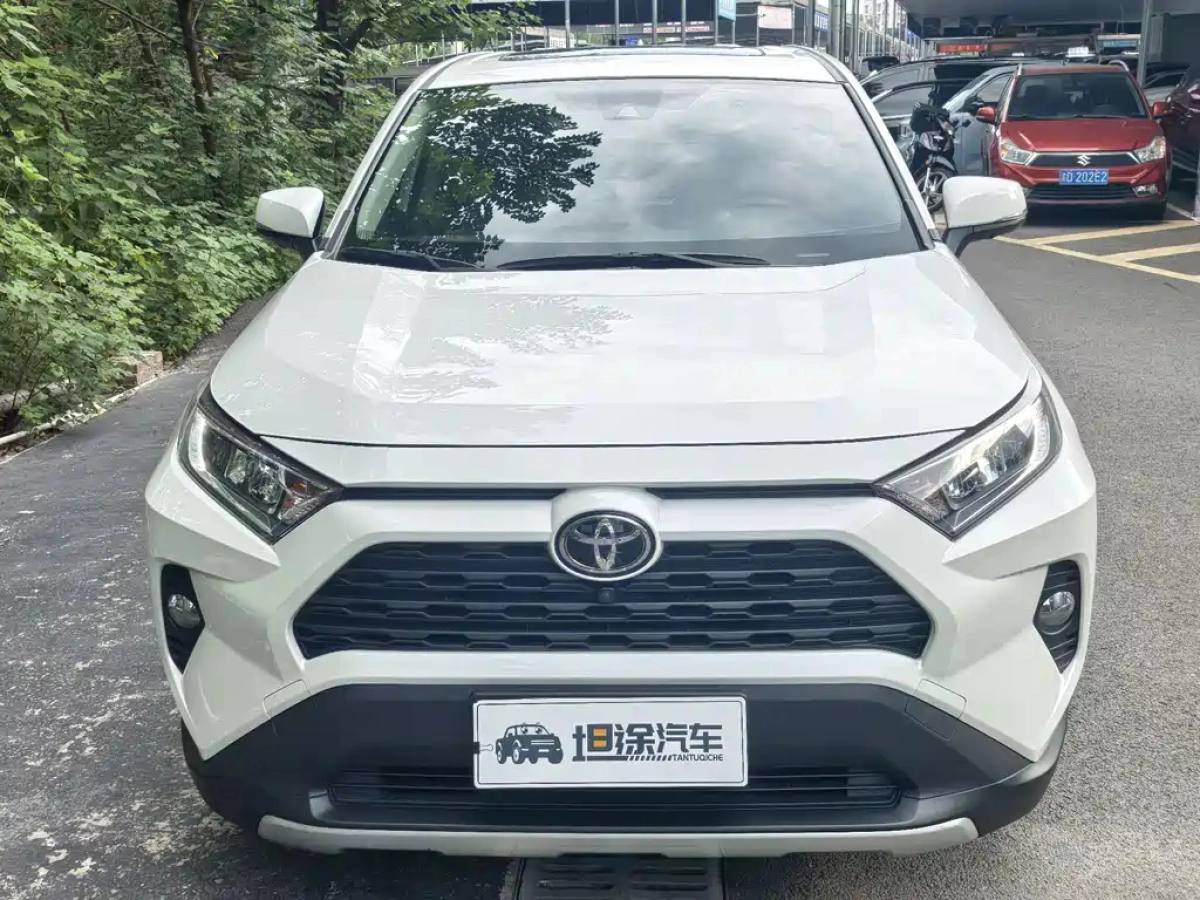 TOYOTA RAV4 RONGFANG