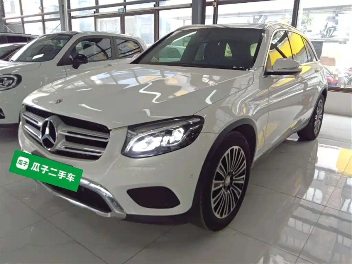 MERCEDES BENZ GLC