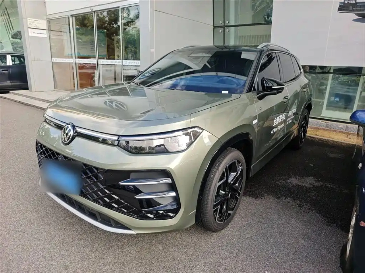 VOLKSWAGEN TAYRON  2025