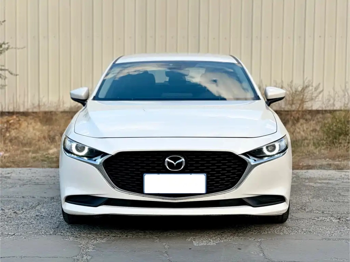 MAZDA 3 AXELA