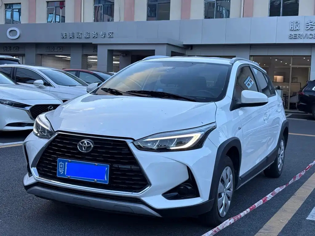 TOYOTA YARIS L DAZZLING  2023