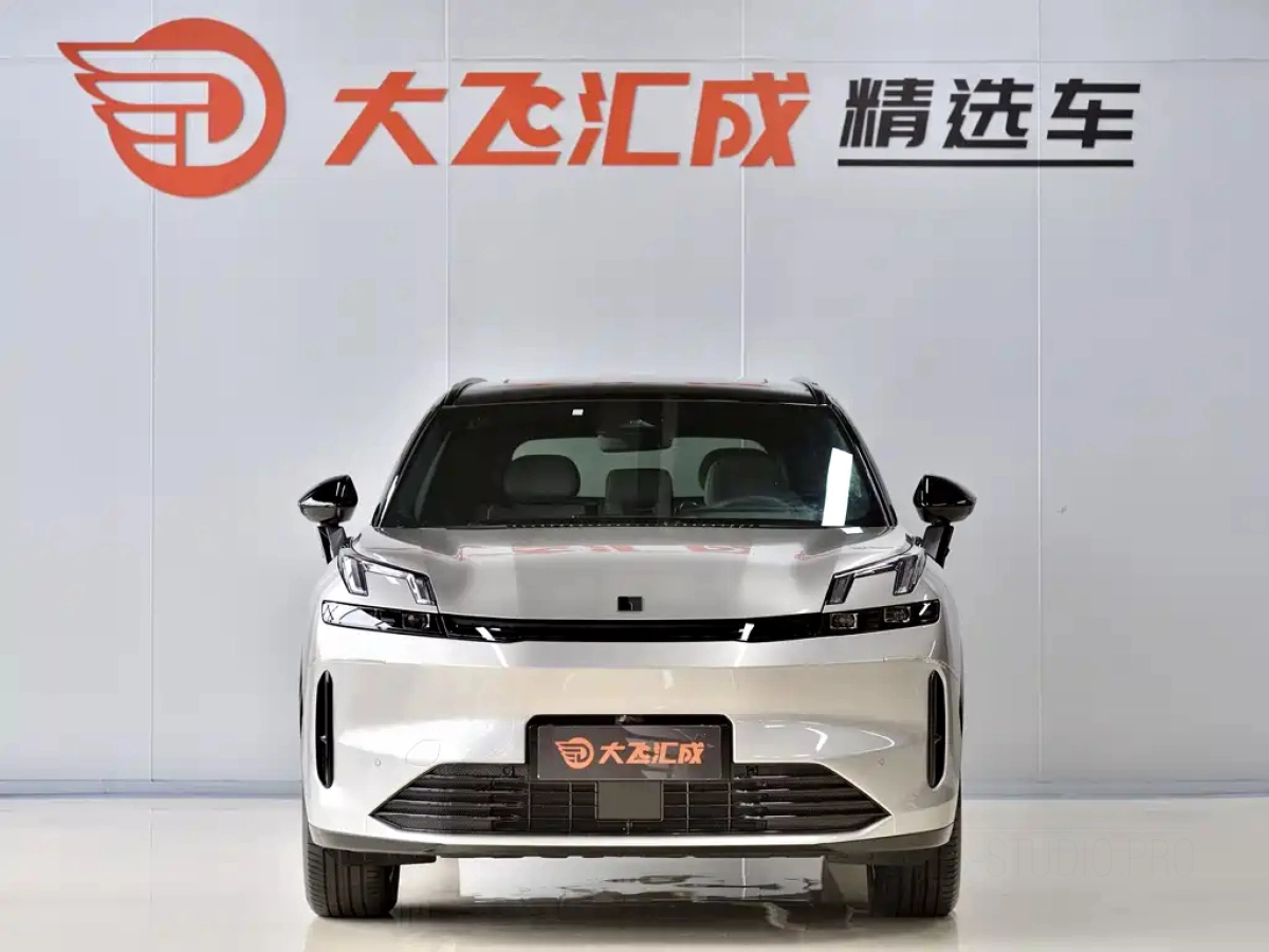 LYNK&CO 08 NEW ENERGY