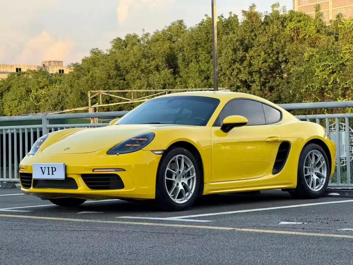 PORSCHE 718