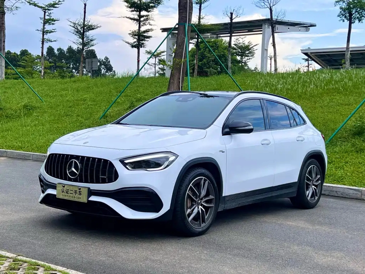 MERCEDES BENZ GLA AMG  2022