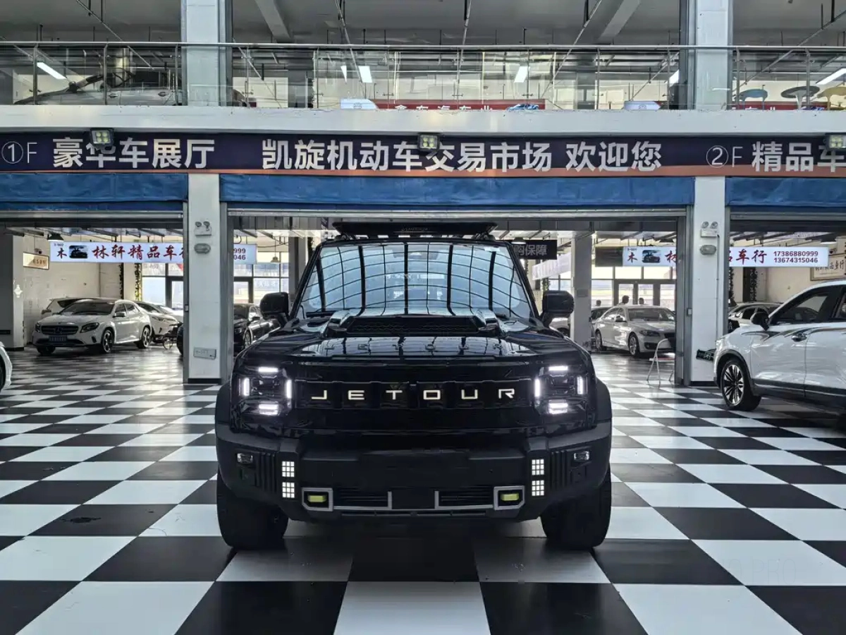 JETOUR TRAVELLER  T2