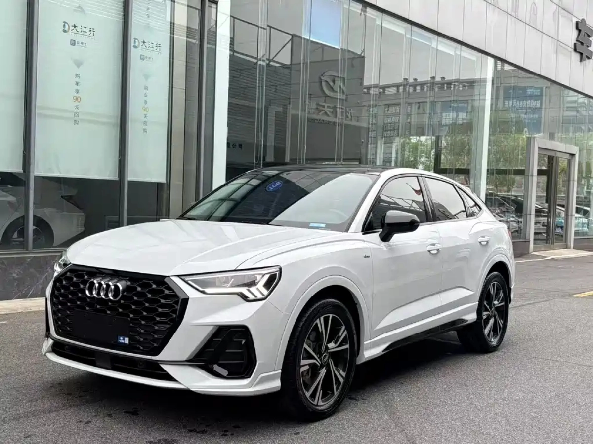 AUDI Q3 SPORTBACK