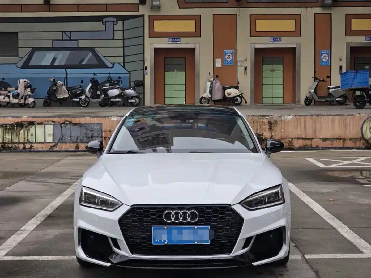 AUDI A5