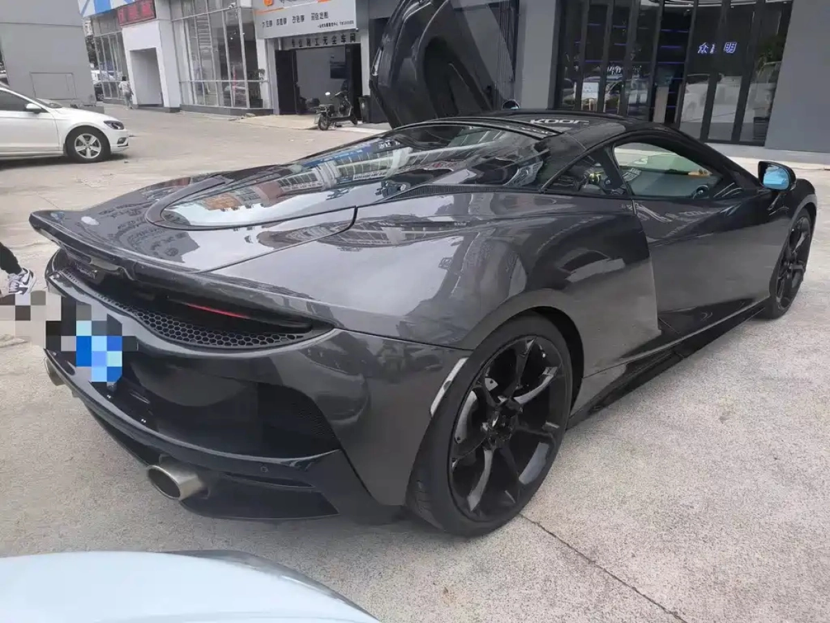 MCLAREN GT
