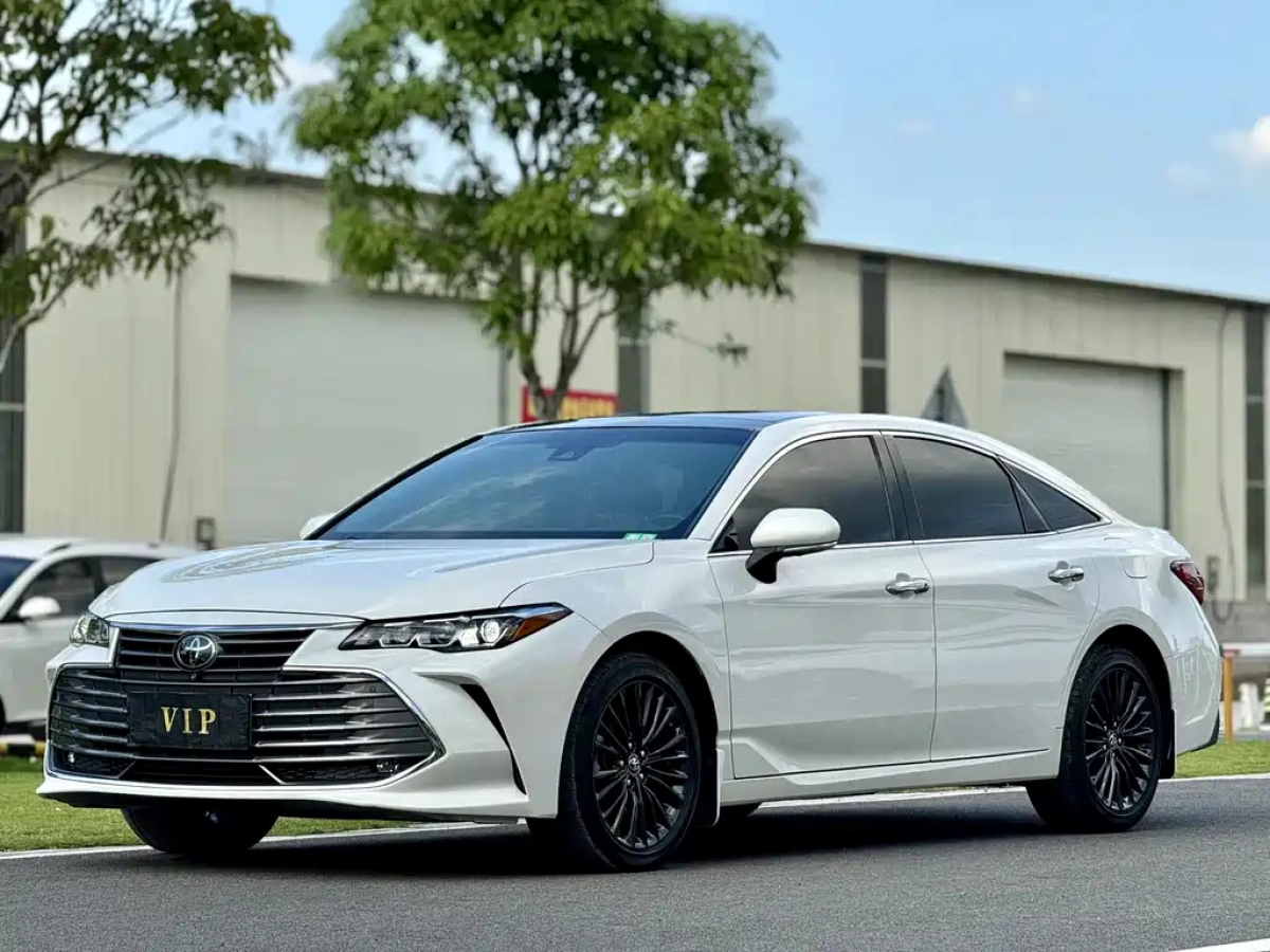 TOYOTA AVALON  2019