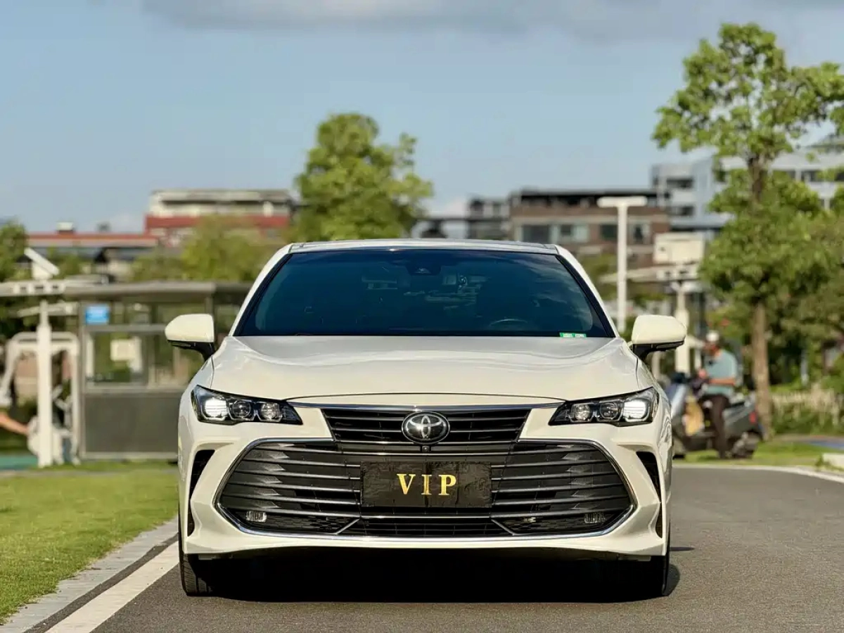 TOYOTA AVALON