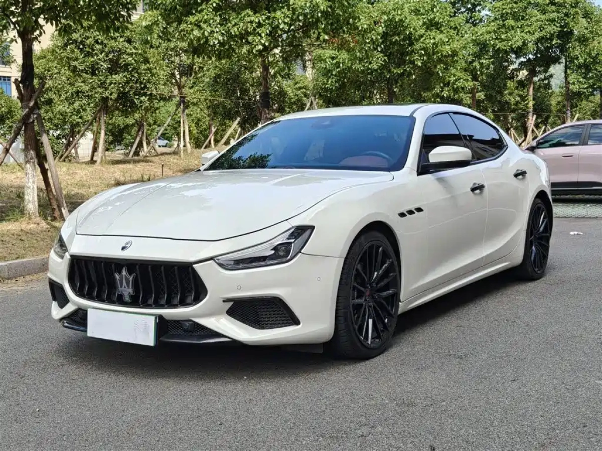 MASERATI GHIBLI