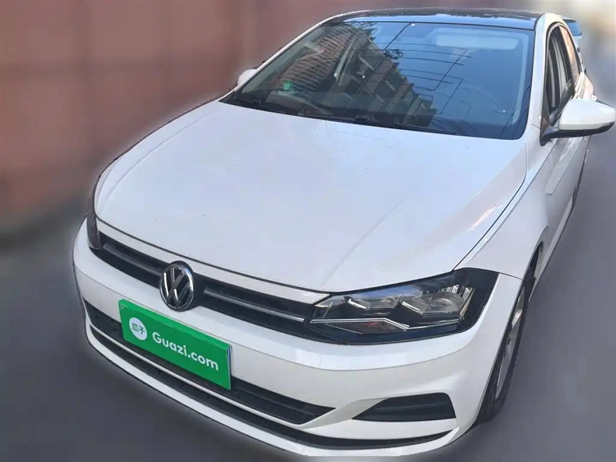 VOLKSWAGEN POLO  2019