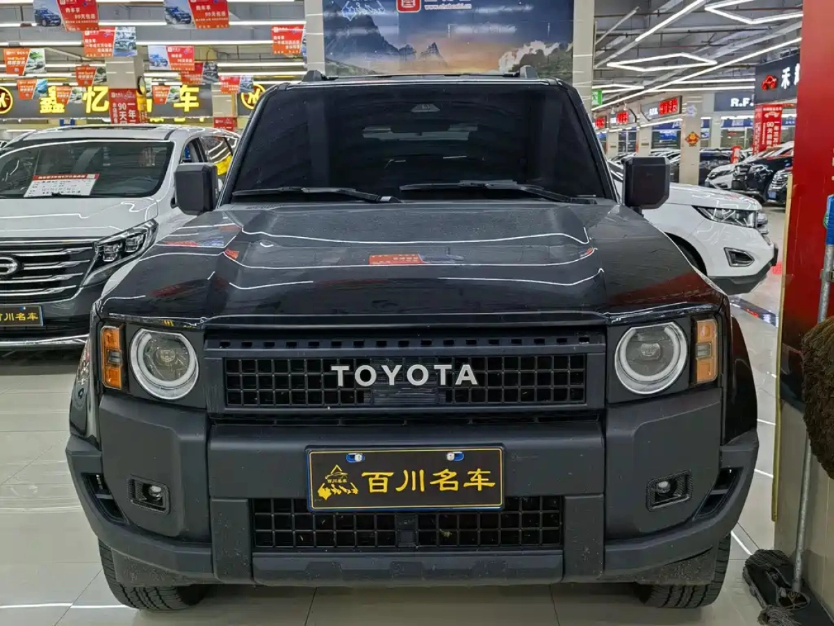 TOYOTA PRADO