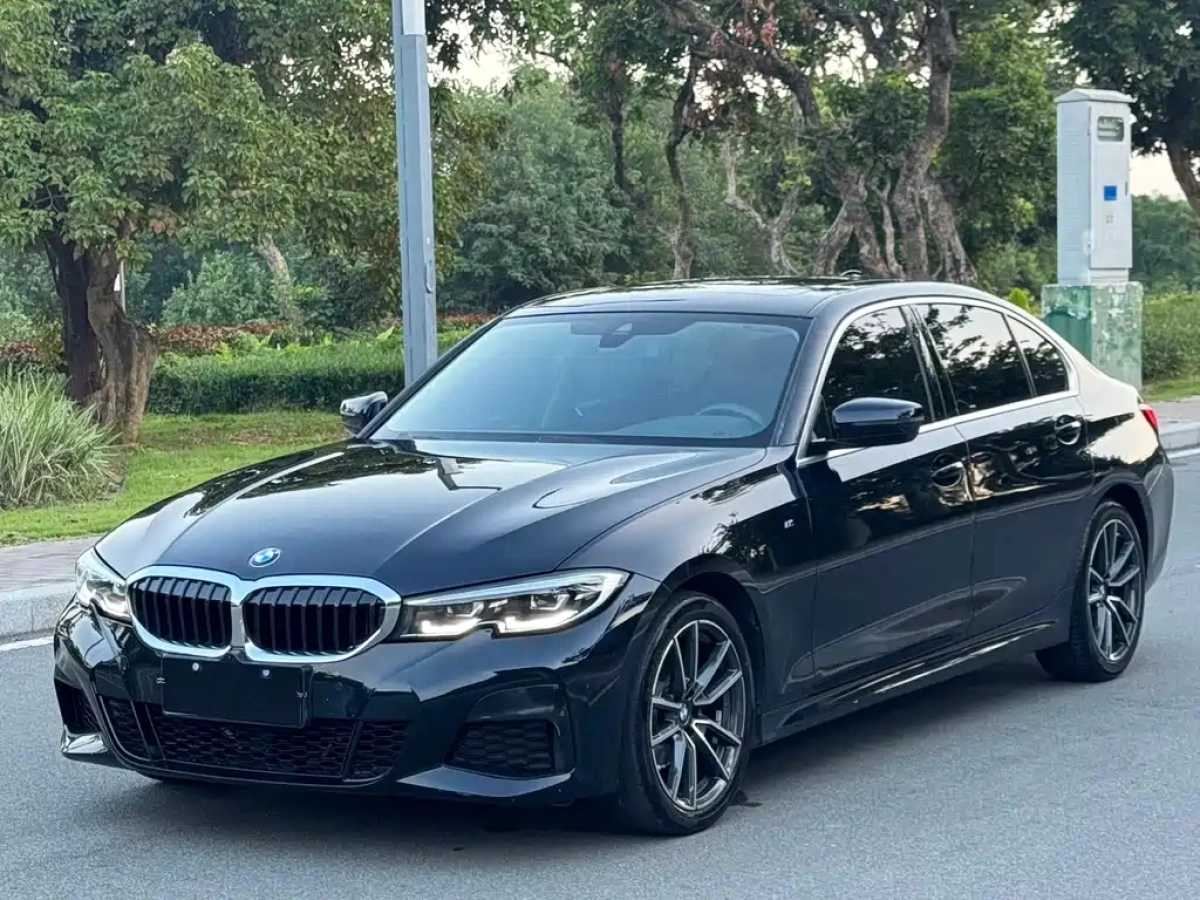 BMW 3-SERIES  2022