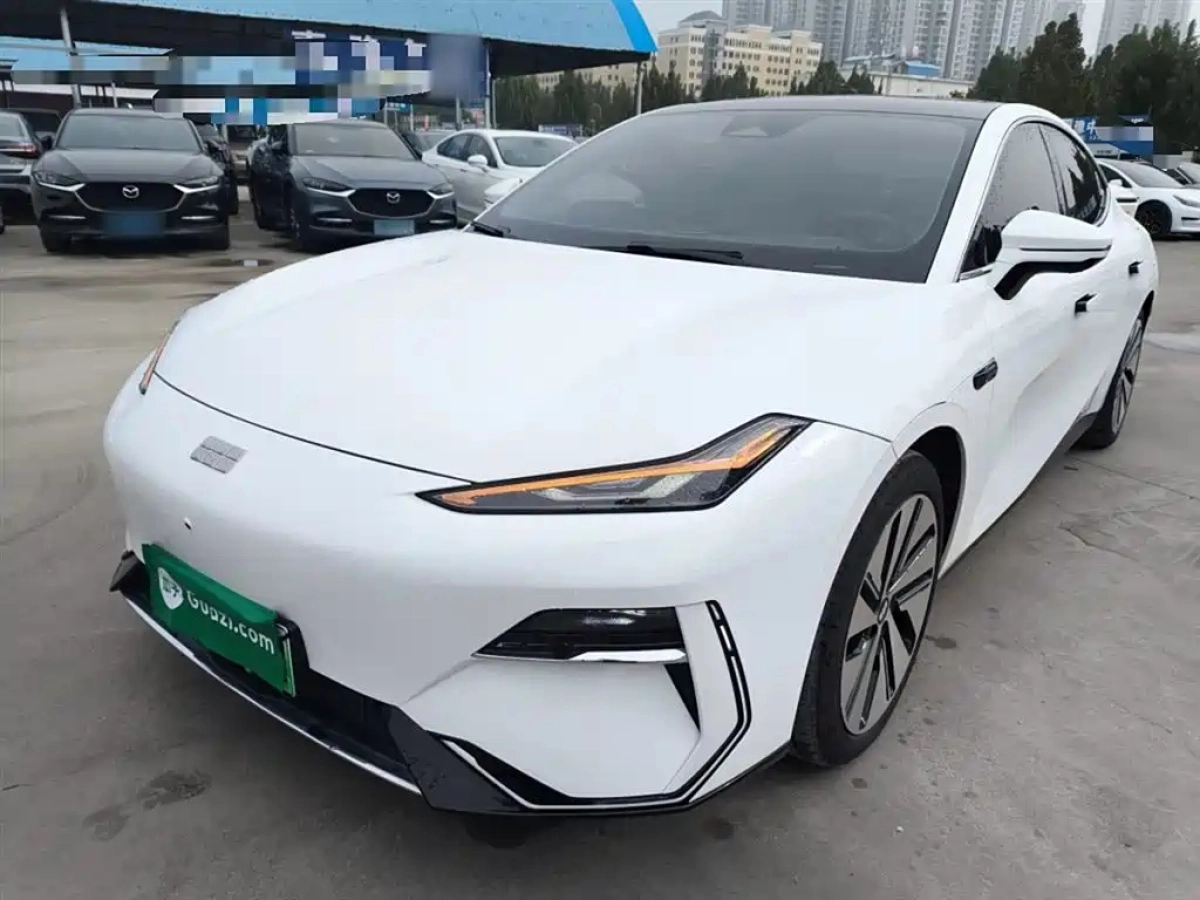 GEELY GALAXY GALAXY E8