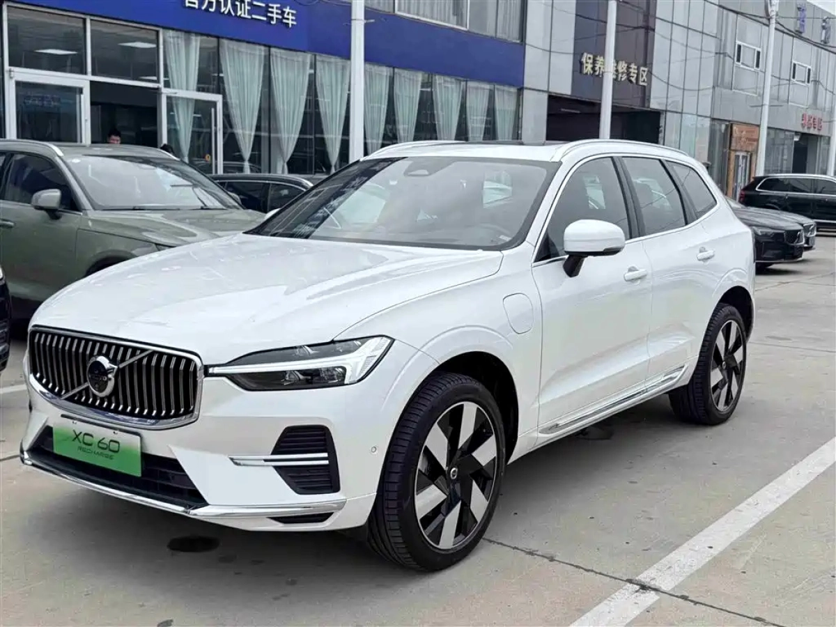 VOLVO XC60 NEW ENERGY  2024