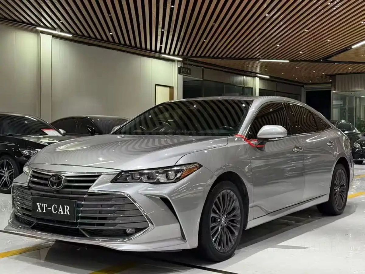 TOYOTA AVALON  2021