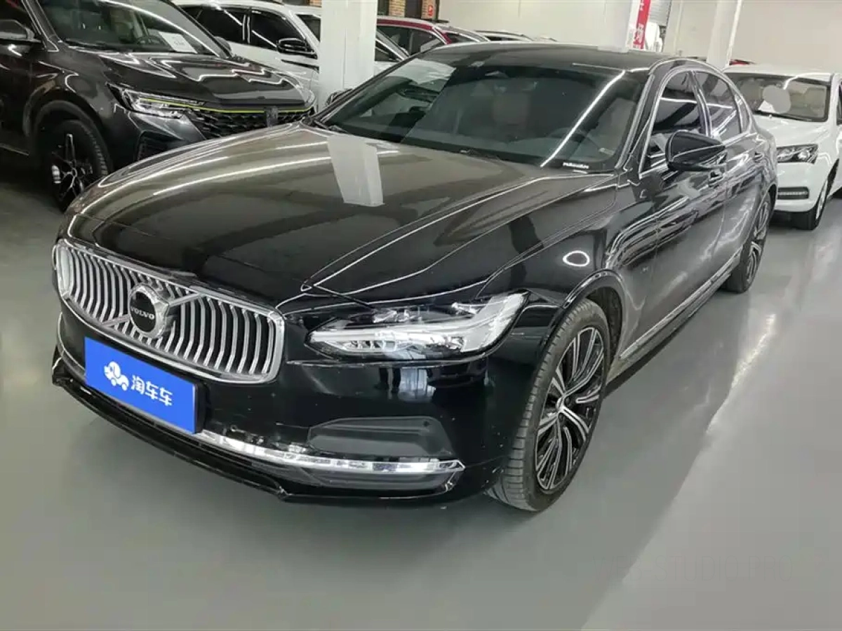 VOLVO S90
