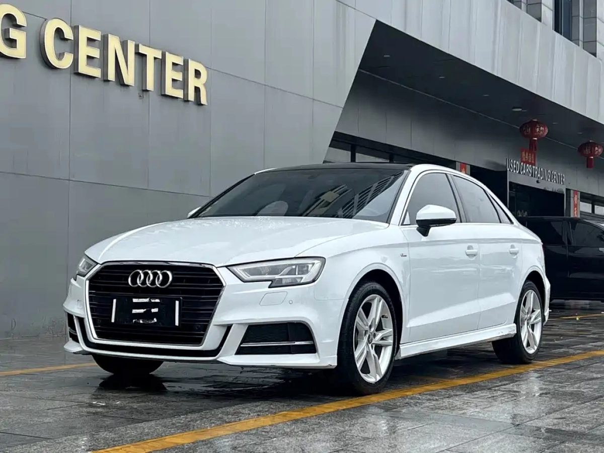 AUDI A3  2019