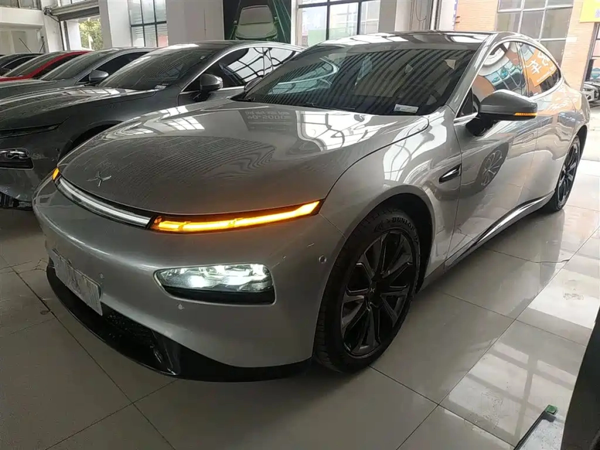 XPENG MOTORS P7  2023