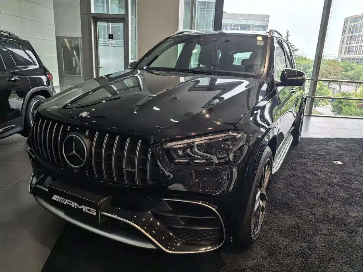 MERCEDES BENZ GLE AMG  2025