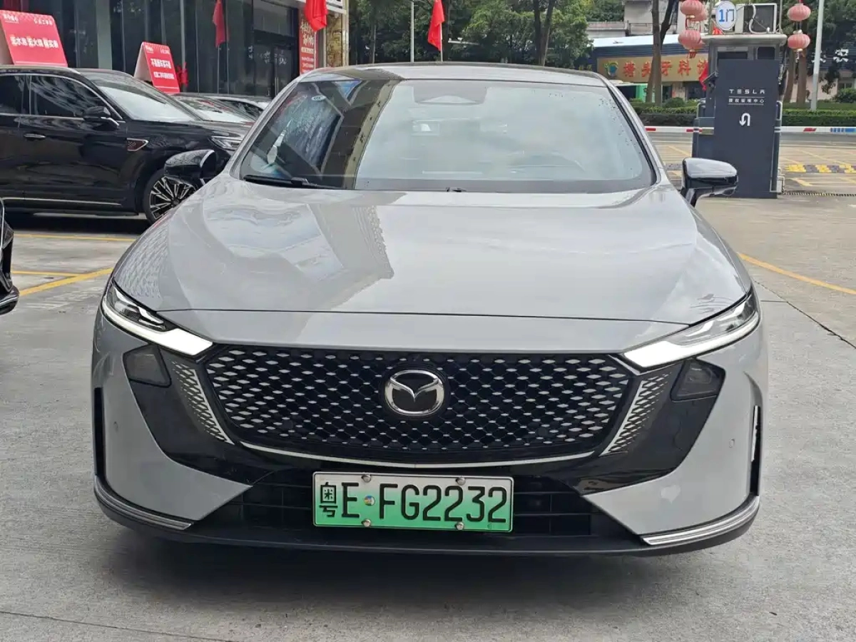 MAZDA EZ-6