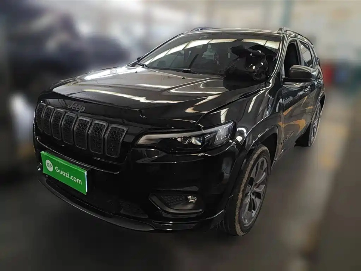 JEEP CHEROKEE