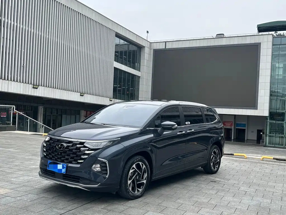 HYUNDAI CUSTO  2023