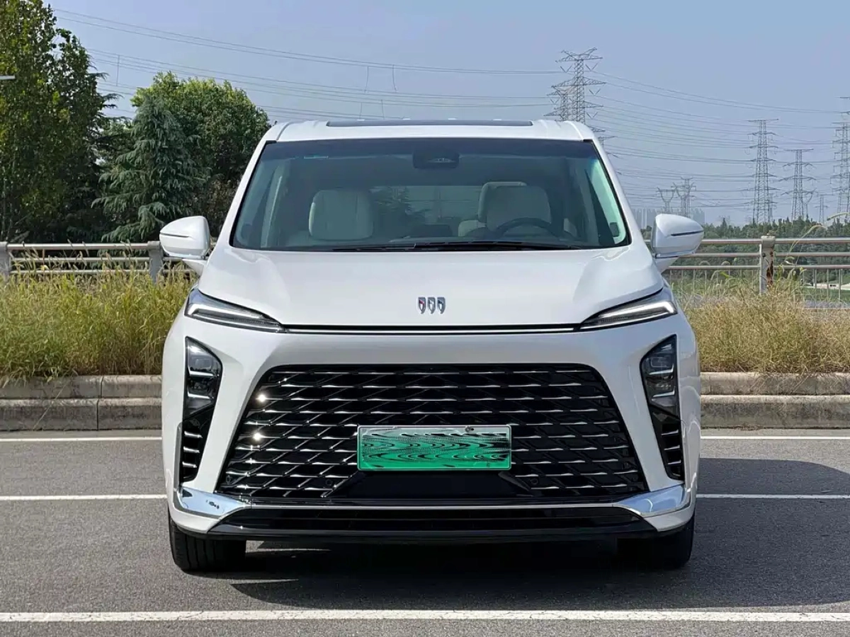 BUICK GL8 NEW ENERGY