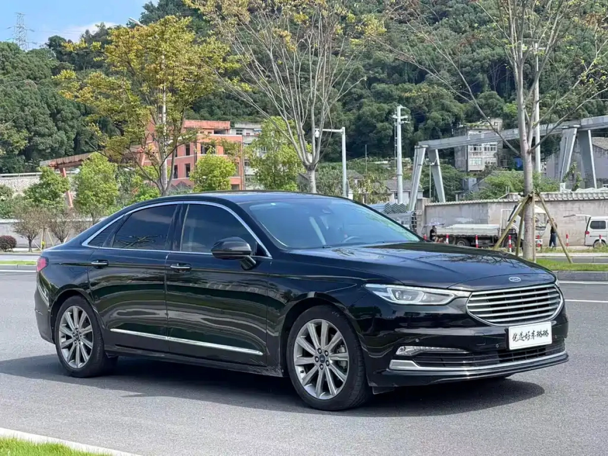 FORD TAURUS  2021