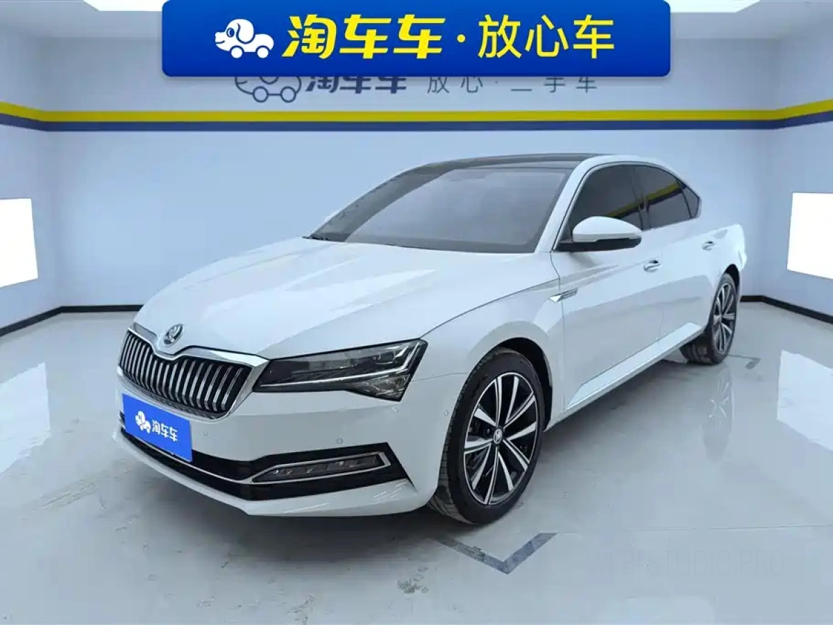 SKODA SUPERB  2025