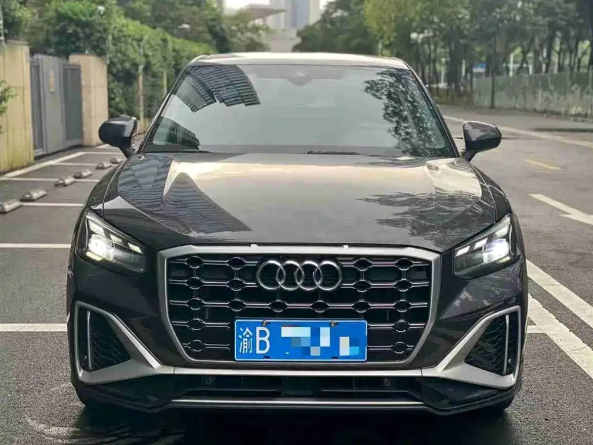 AUDI Q2L