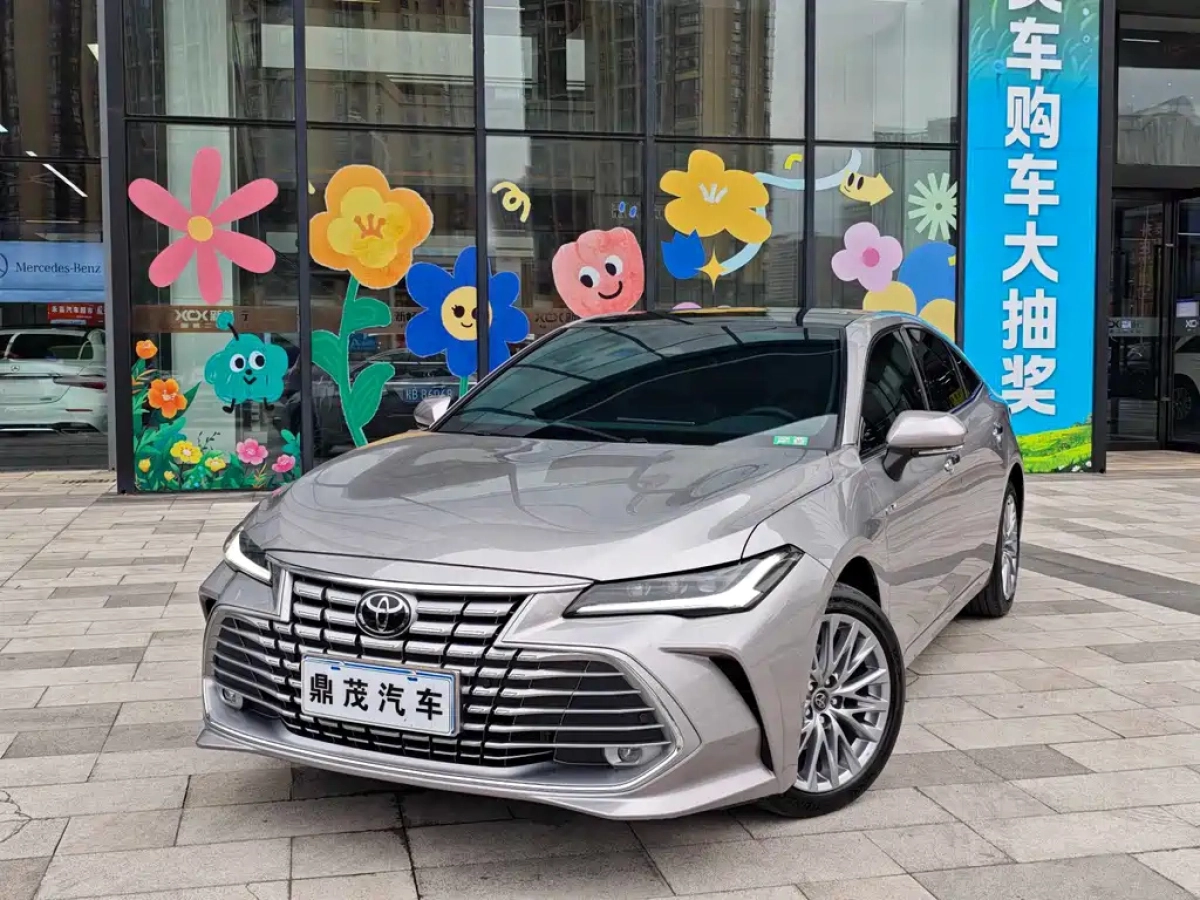 TOYOTA AVALON  2025