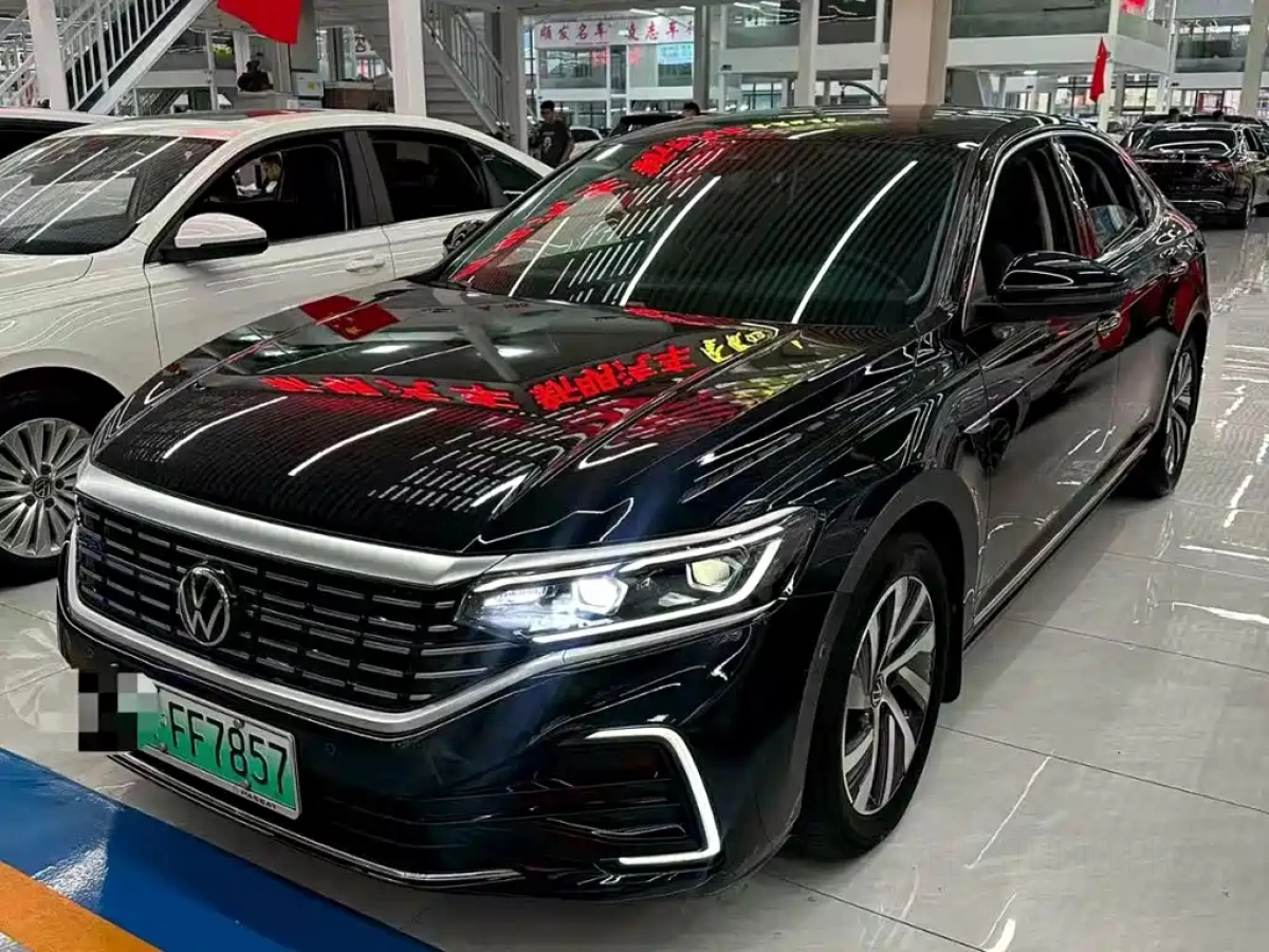 VOLKSWAGEN PASSAT NEW ENERGY