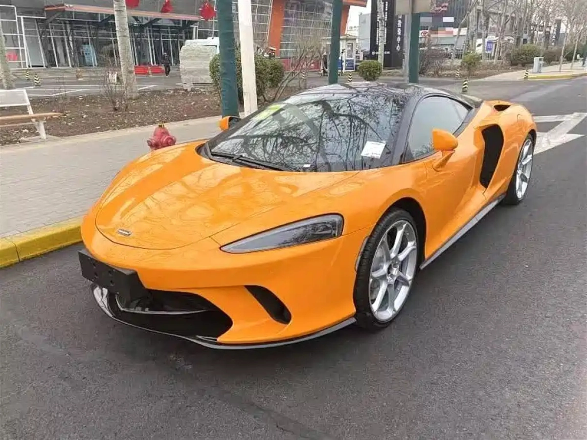MCLAREN GT  2023