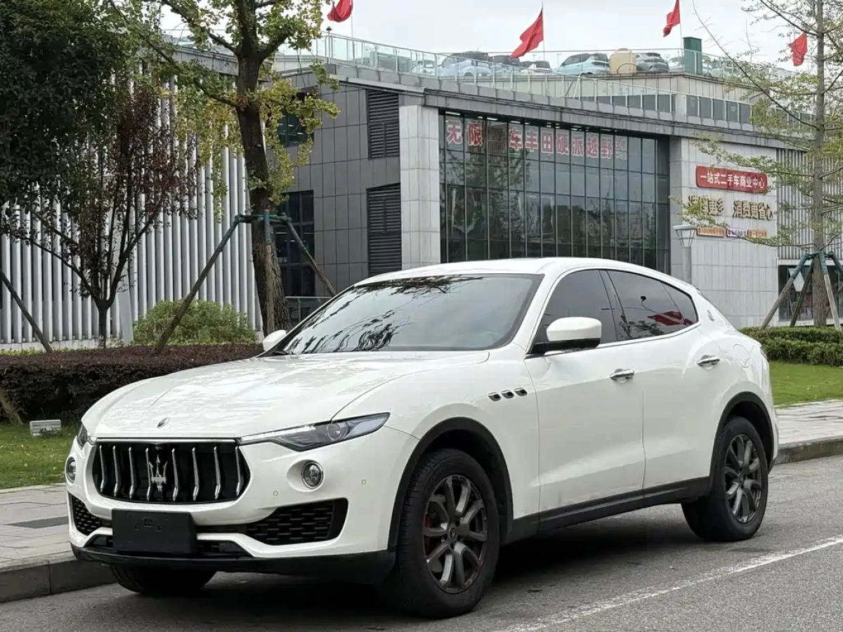 MASERATI LEVANTE
