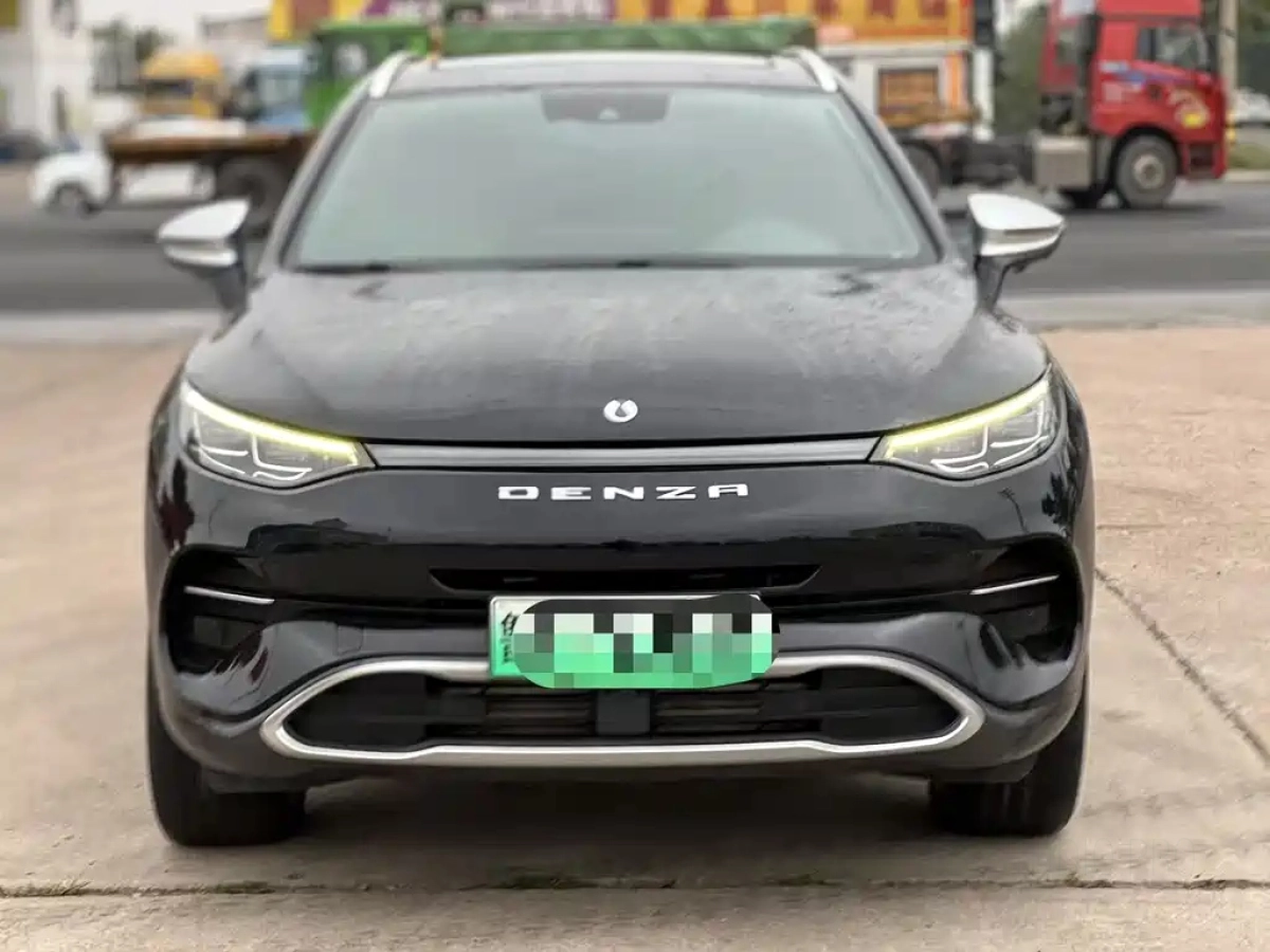DENZA X